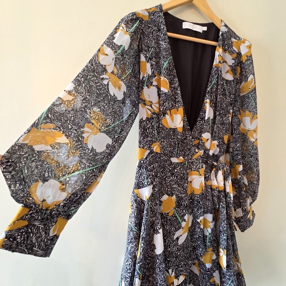 Anthropologie ASTR the label Women's Long Sleeve Aja Mini Wrap Dress Size Small - Picture 11 of 16